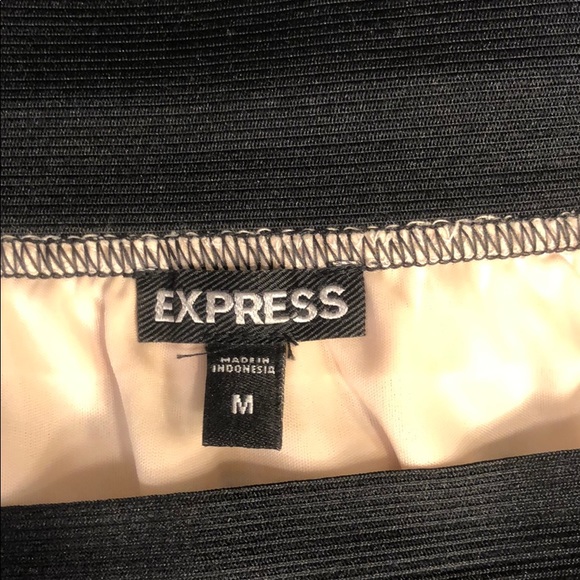 Mini cream colored skirt with ruffles - Picture 4 of 4